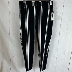 NWT New Directions striped ankle pants. Size 6